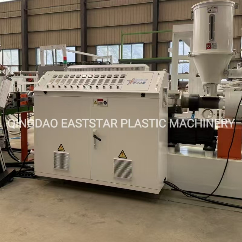 สายการผลิตท่อ PVC Waterline ระดับไฮเอนด์แบบหนึ่งในสองระดับไฮเอนด์เสริมพลังให้กับอุตสาหกรรมปศุสัตว์