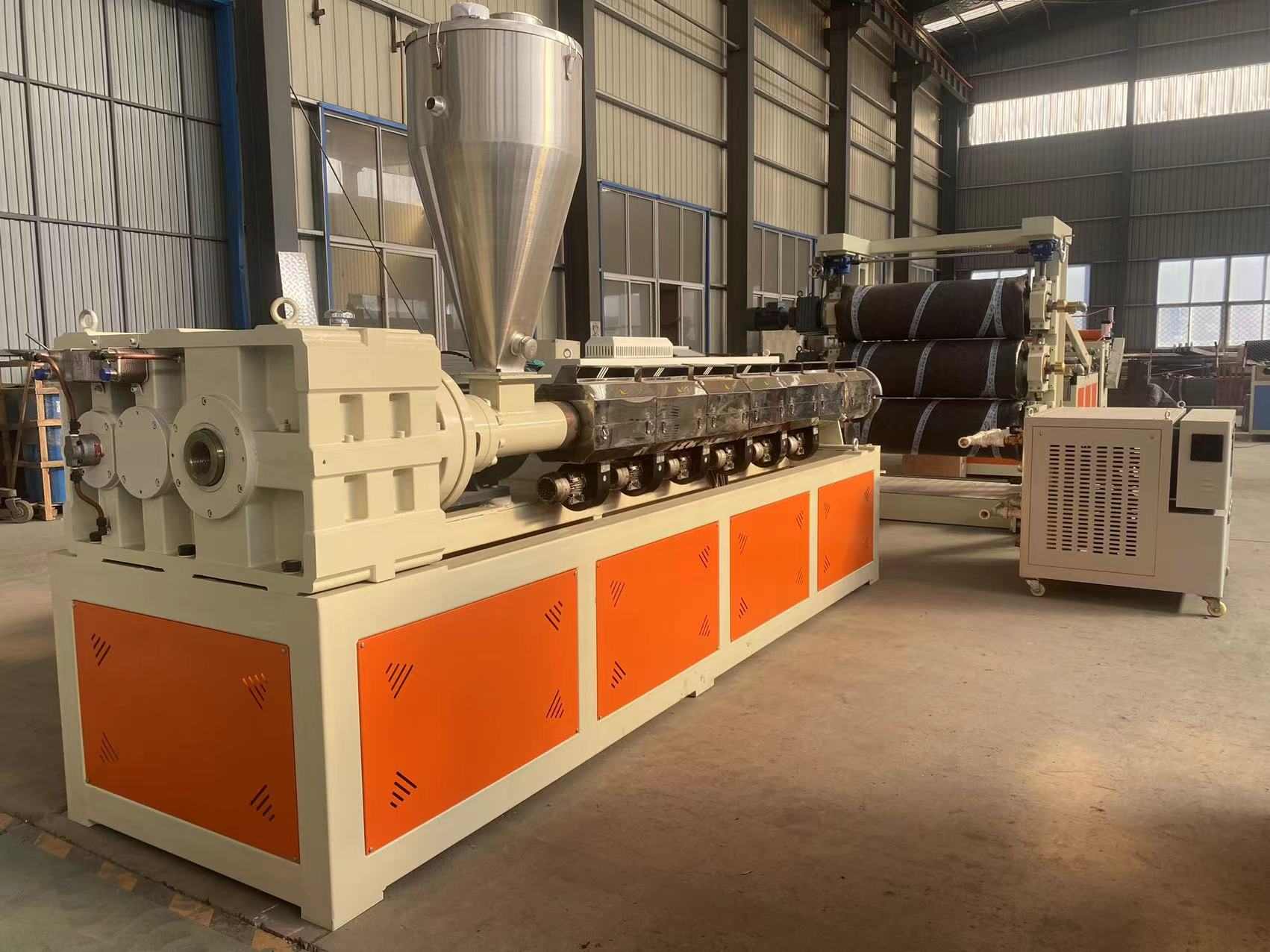 สายการผลิตแผ่นคริสตัลใส PVC